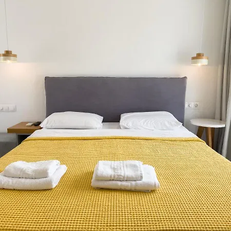 George 4* Naxos City